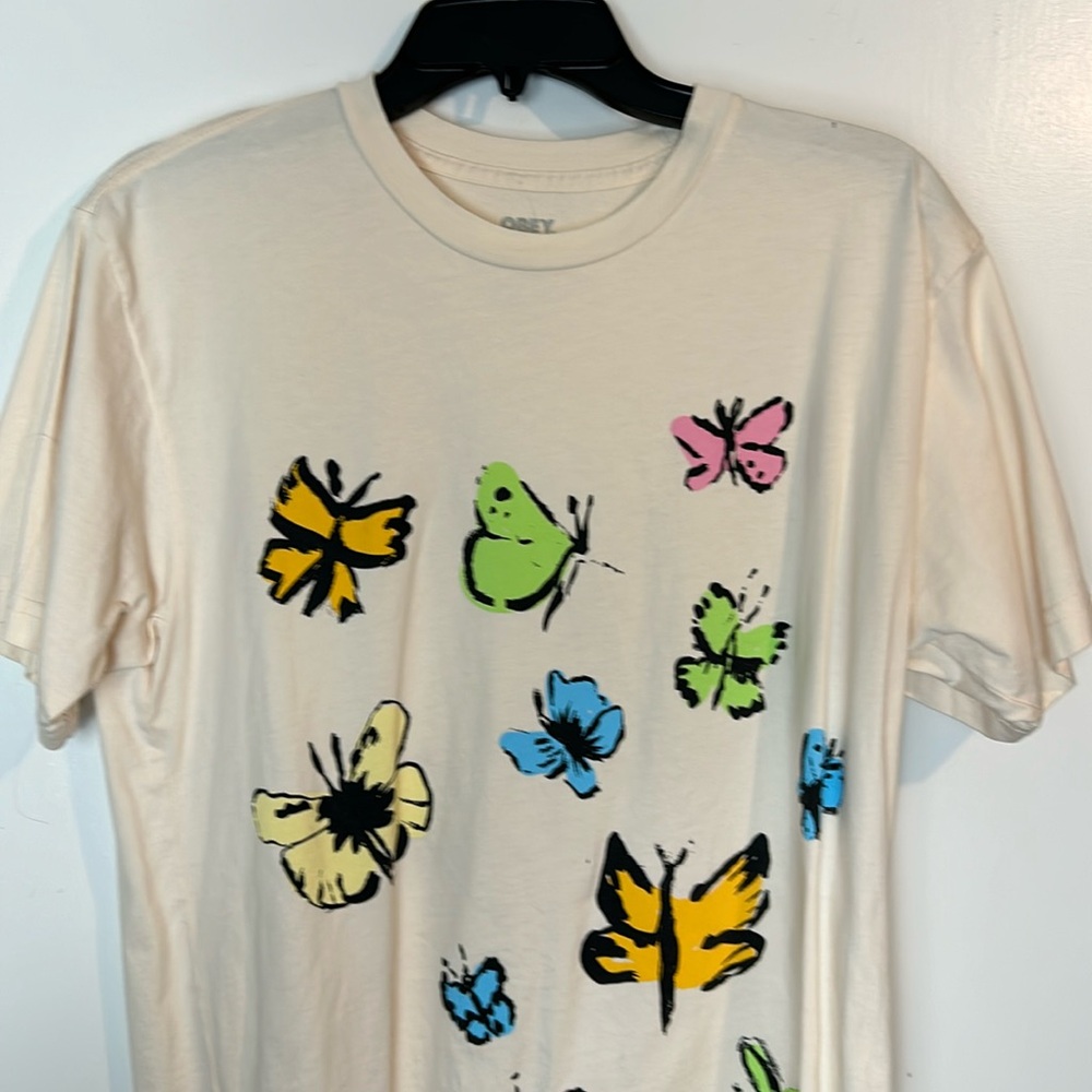 Women’s OBEY dolls kill butterfly t-shirt graphic Med